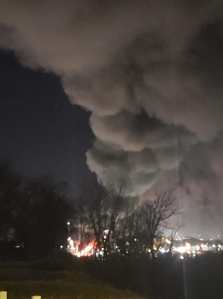 MONTANA BILLINGS.    report of a large explosion has taken place at the Exxon refinery.  No injuries have been reported at this time as the fire continues to burn