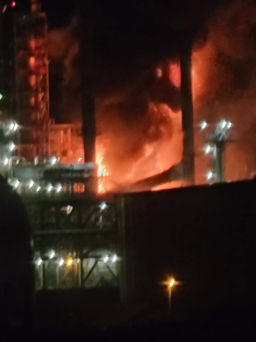 MONTANA BILLINGS.    report of a large explosion has taken place at the Exxon refinery.  No injuries have been reported at this time as the fire continues to burn